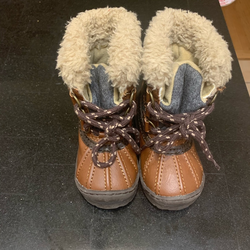 Gap, toddler snow boots, gently used